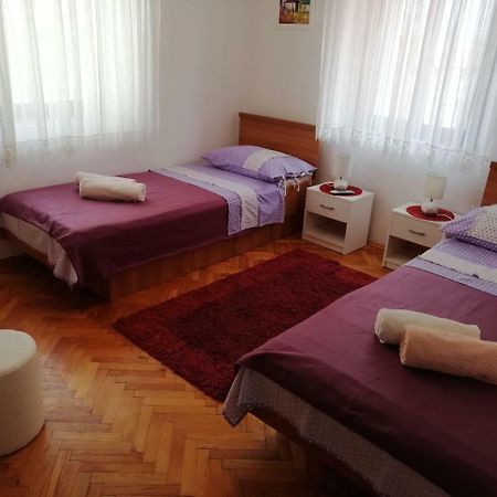 House Lotties Villa Стари Град Екстериор снимка