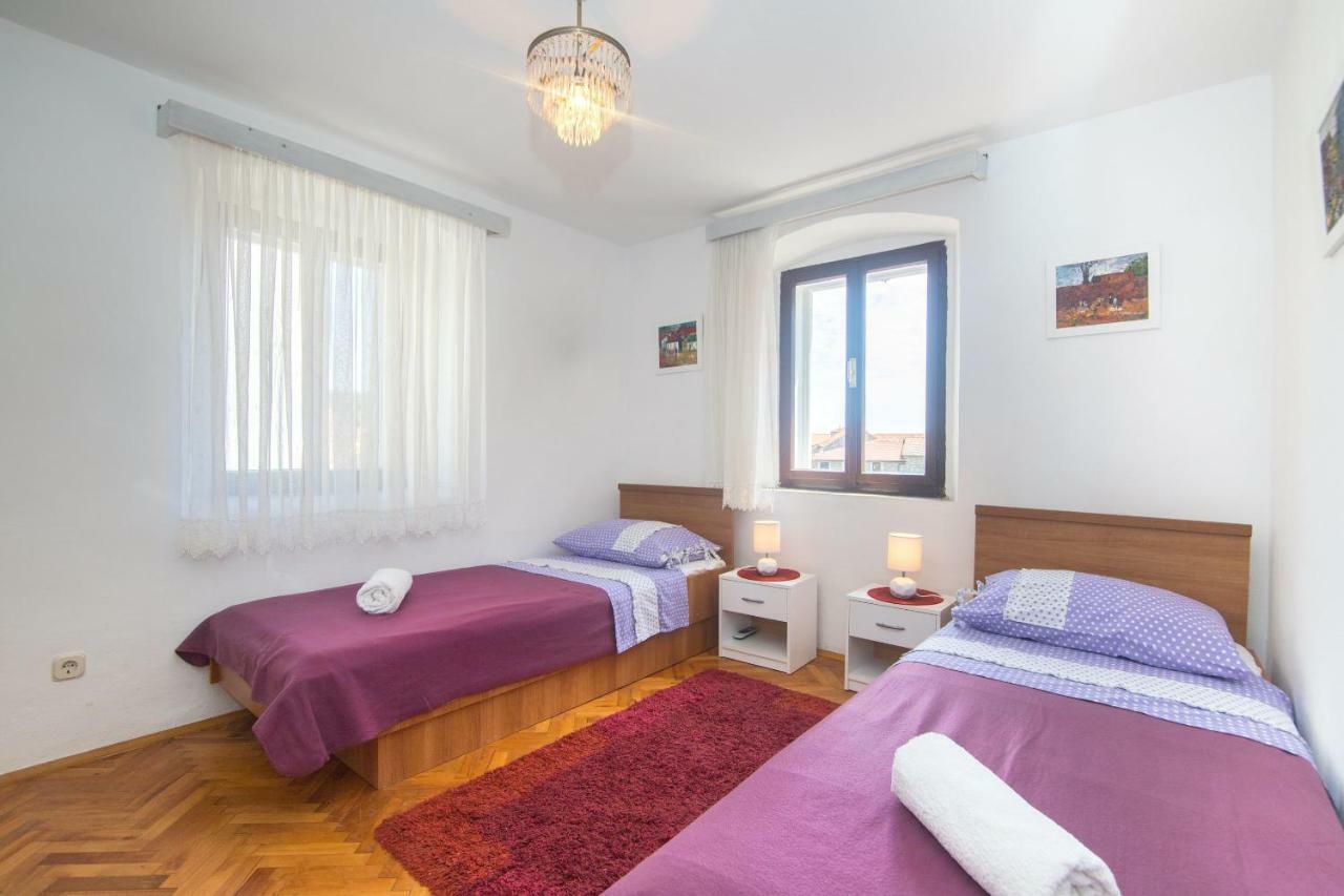 House Lotties Villa Стари Град Екстериор снимка