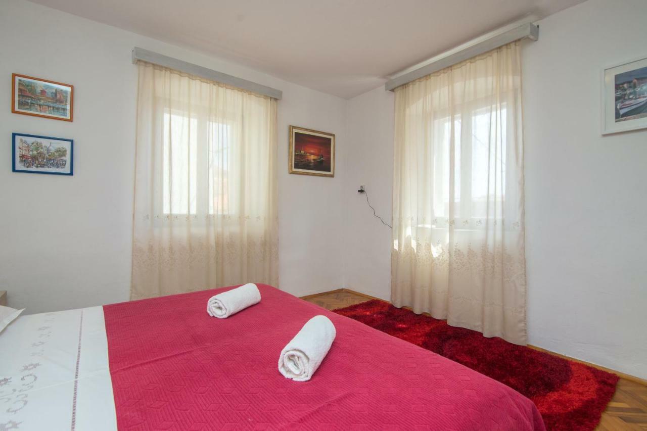 House Lotties Villa Стари Град Екстериор снимка