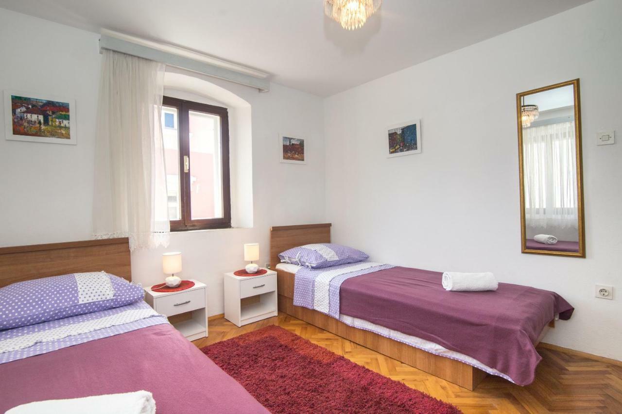 House Lotties Villa Стари Град Екстериор снимка